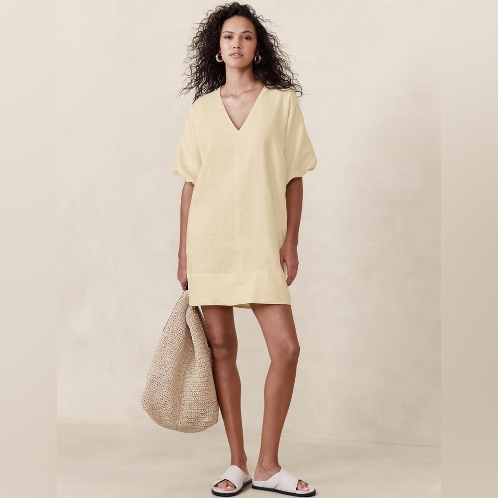 Banana Republic Pale Yellow V-Neck Mini Dress